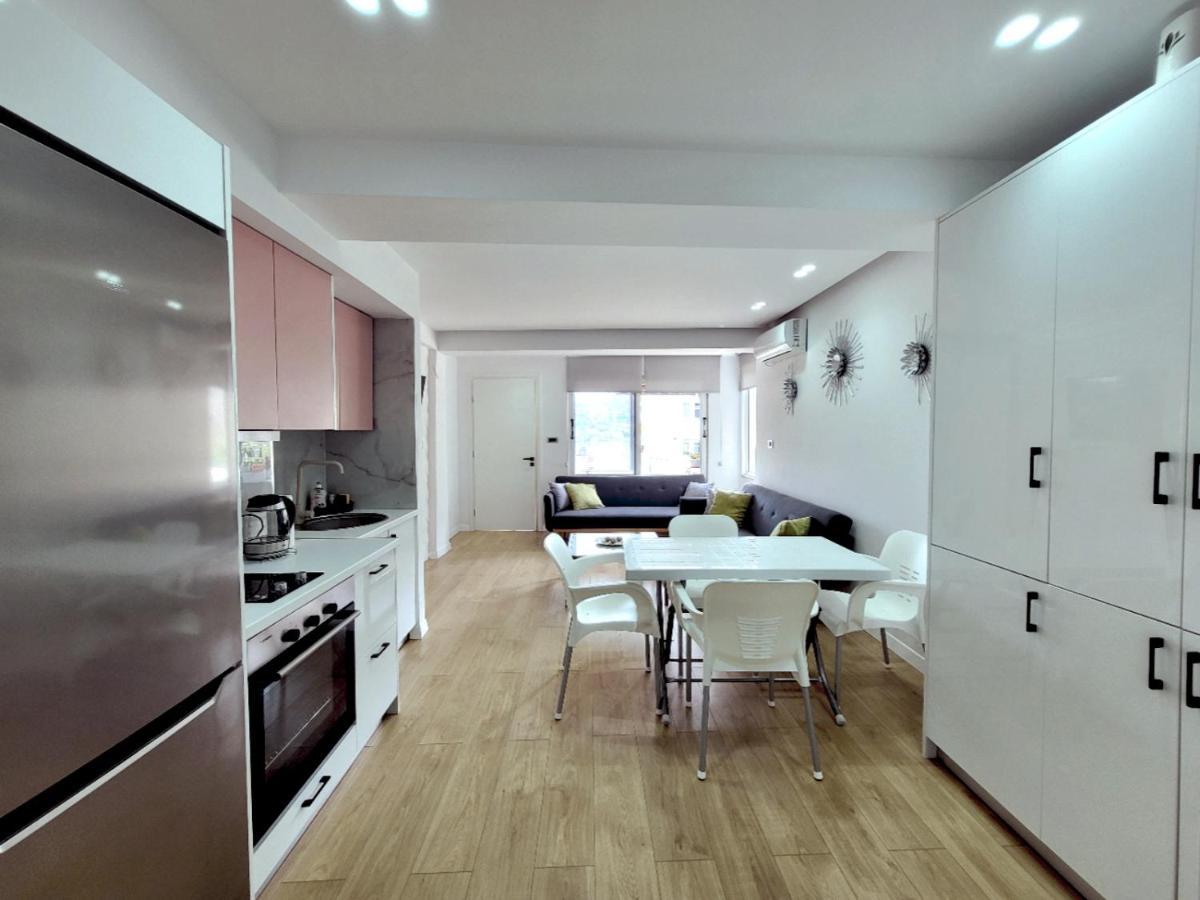 Loi Apartment Sarande Exterior photo