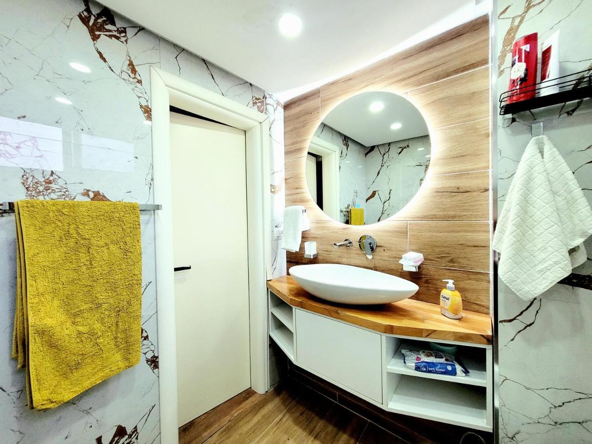 Loi Apartment Sarande Exterior photo